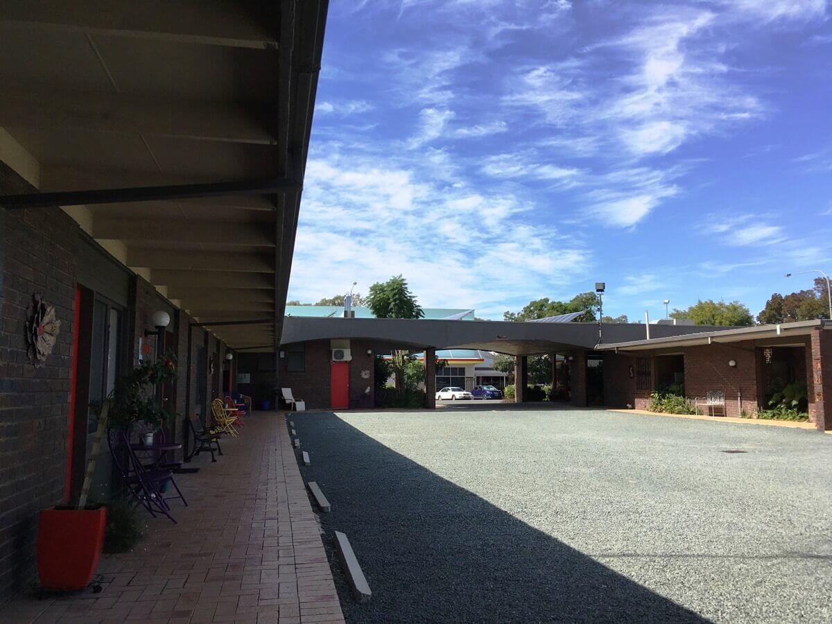 Car Park - Bidgee Motor Inn Hay NSW