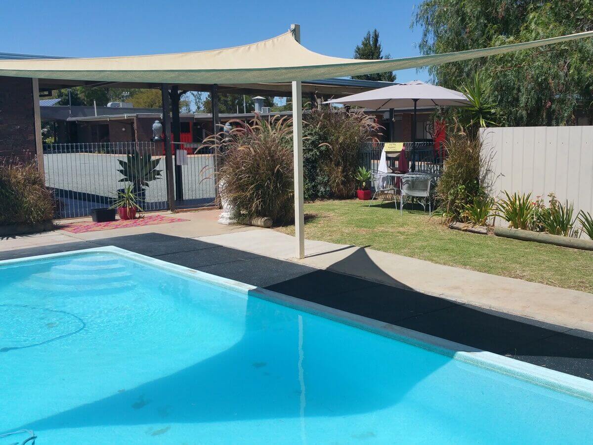 Pool - Bidgee Motor Inn Hay NSW