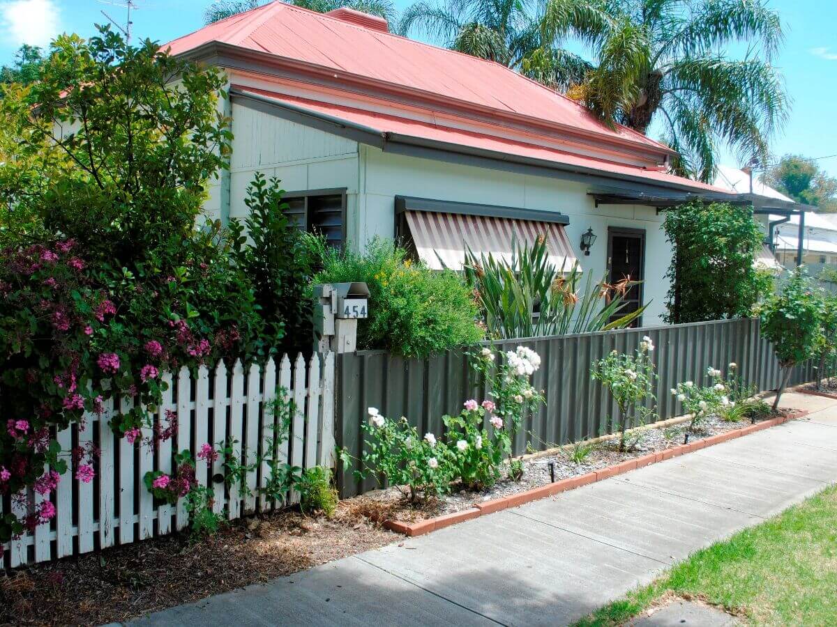 Sams Cottage - Bidgee Motor Inn Hay NSW