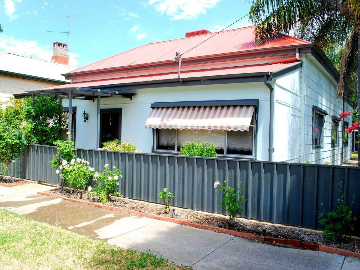 Sams Cottage - Bidgee Motor Inn Hay NSW