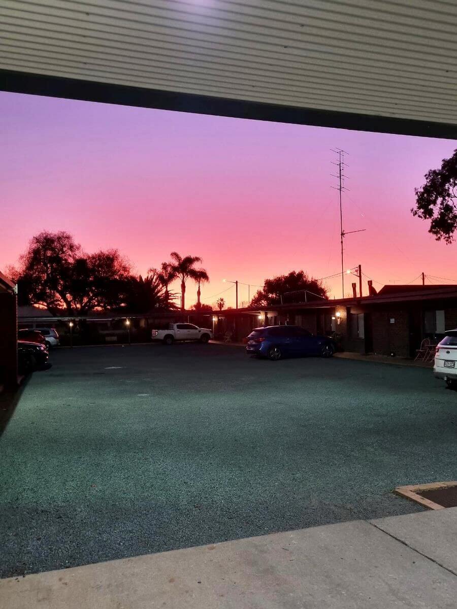 Sunset over the Motel - Bidgee Motor Inn Hay NSW